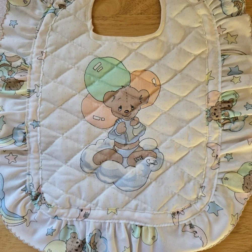 Baby Bib‎ Bear Quilted Cotton, Ruffled Edge, Precious Moments Fabric Vintage